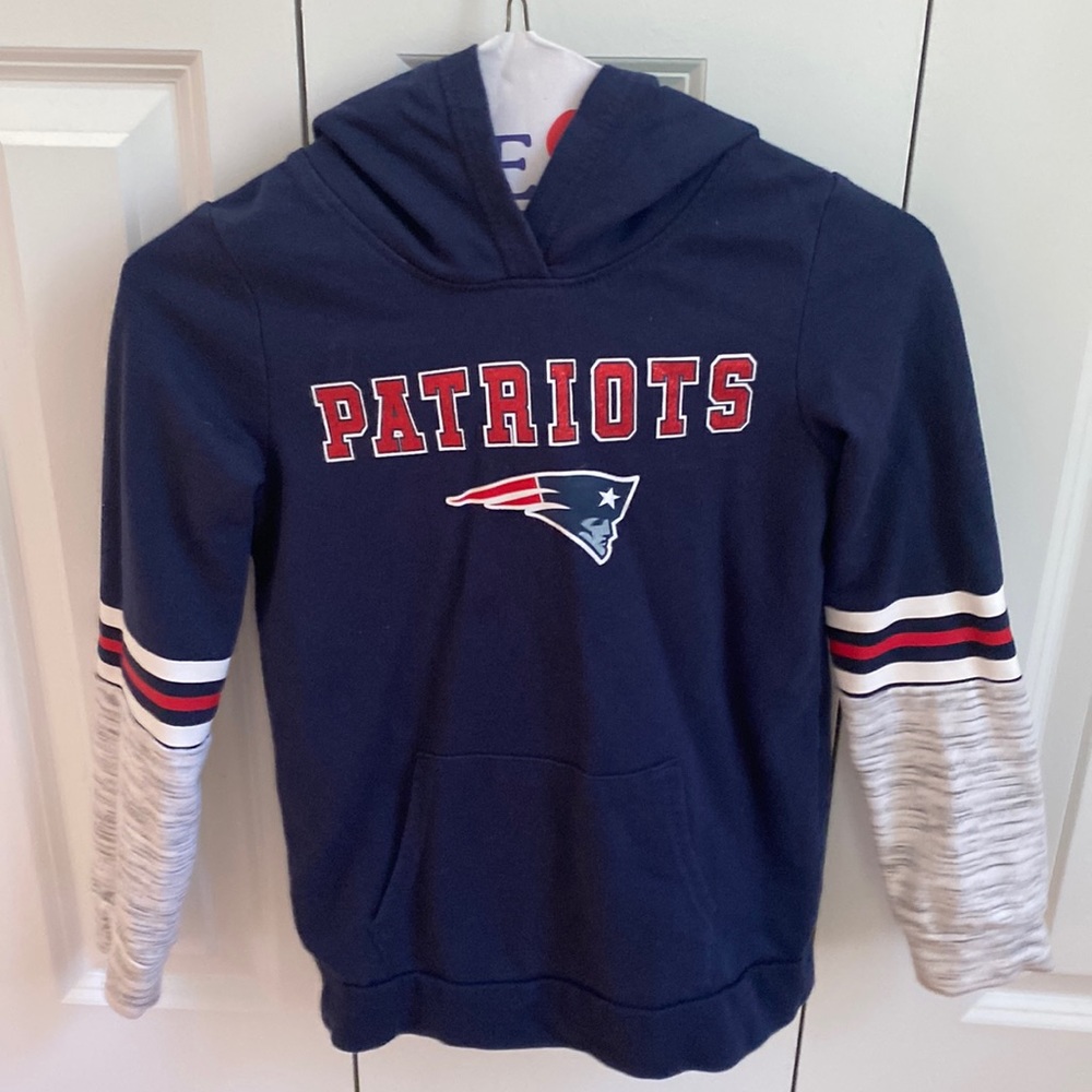 Girls patriots sweatshirt